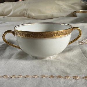 Higgins & Seiter 5 double handle teacups gold leaf